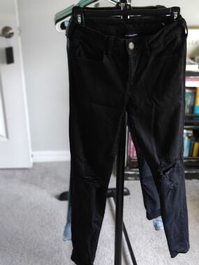 American Eagle Outfitters Black High-Rise Skinny Jeans